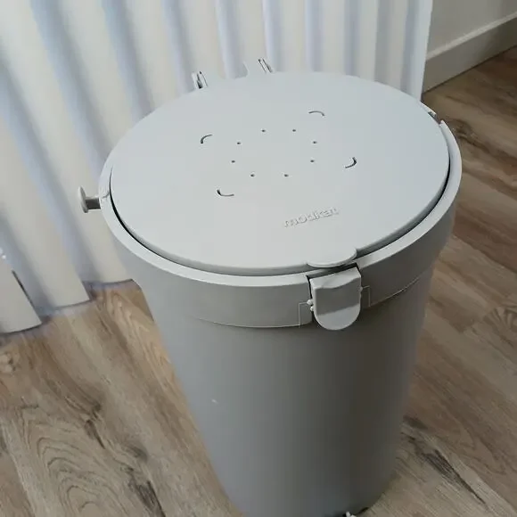 Modkat Litter Keeper + Scoop plastic waste disposal pail bamboo charcoal filter - Picture 5 of 17